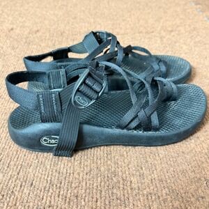 Chaco Z2 Classic Women 8 Black Double Strap Toe Loop Vibram Sole Hiking Sandals